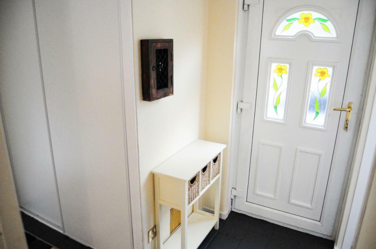 Bright City Centre House - Private Garden & Parking! Villa Glasgow Buitenkant foto